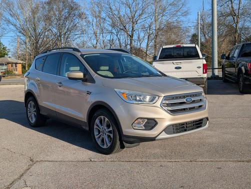 BEIGE 2017 Ford Escape SE
