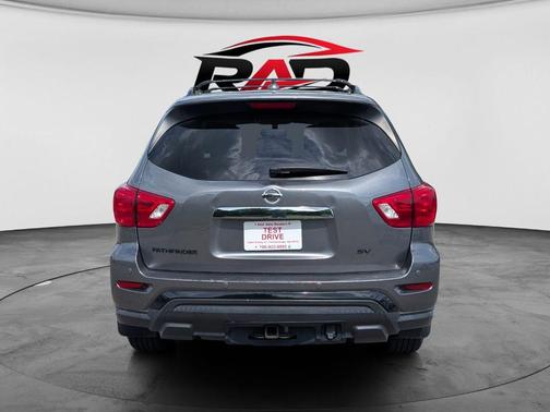 Gun Metallic 2020 Nissan Pathfinder SV 2WD