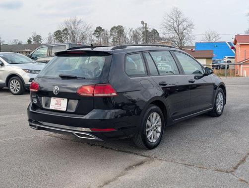 2019 Volkswagen Golf SportWagen TSI S