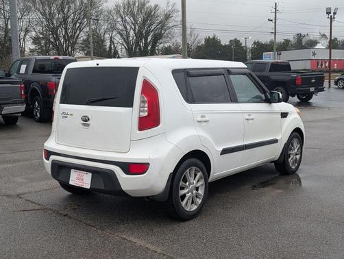 2013 Kia Soul +