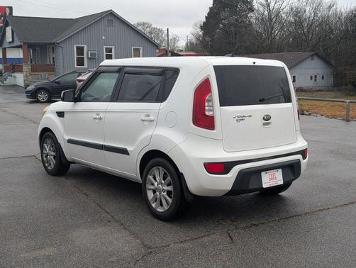 2013 Kia Soul +