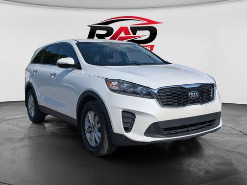 Snow White Pearl 2019 Kia Sorento LX