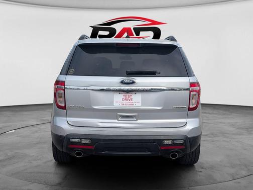 Ingot Silver Metallic 2015 Ford Explorer Limited