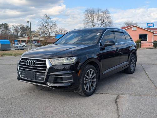 Orca Black Metallic 2017 Audi Q7 3.0T Premium