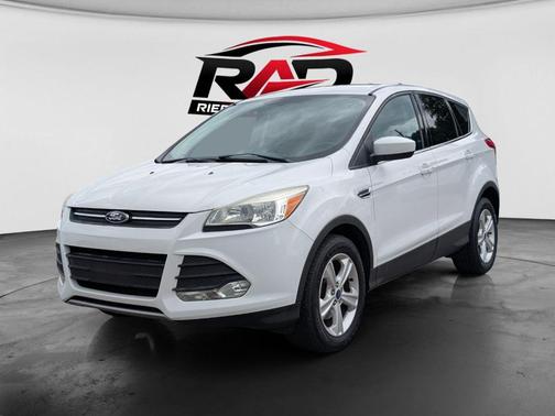 White Platinum Metallic Tri-Coat 2015 Ford Escape SE