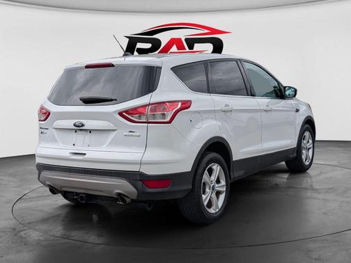 White Platinum Metallic Tri-Coat 2015 Ford Escape SE