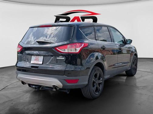 BLACK 2016 Ford Escape SE
