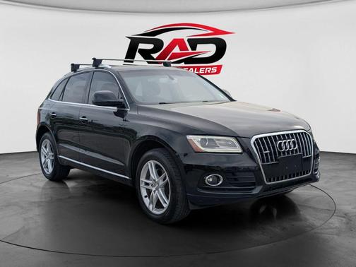 BLACK 2016 Audi Q5 2.0T Premium Plus