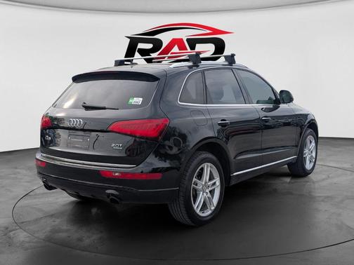 BLACK 2016 Audi Q5 2.0T Premium Plus