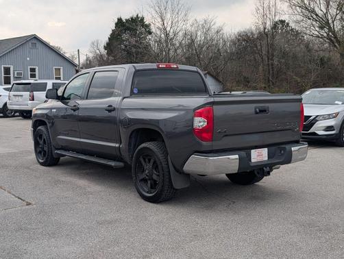 2016 Toyota Tundra SR5