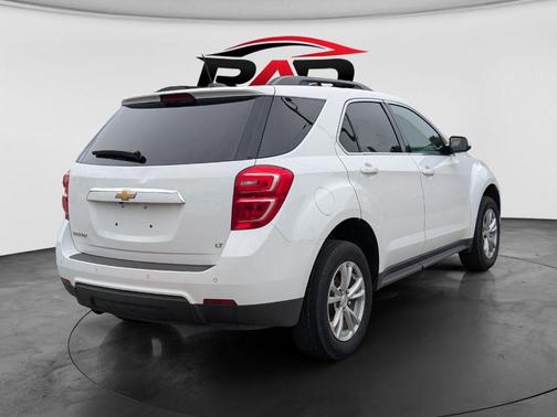 Summit White 2017 Chevrolet Equinox 1LT