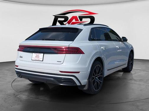 Glacier White Metallic 2021 Audi Q8 55 Premium Plus