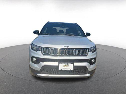 Silver Zynith Metallic Clearcoat 2025 Jeep Compass Limited