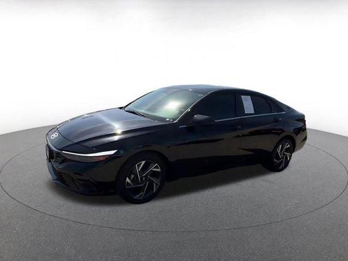 Abyss Black 2025 Hyundai ELANTRA SEL
