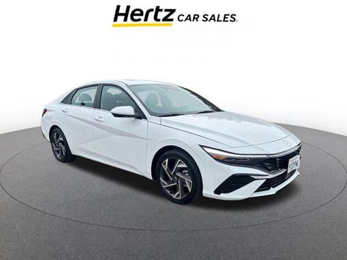 2025 Hyundai ELANTRA SEL