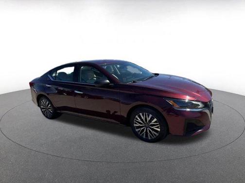 Garnet Pearl Metallic 2025 Nissan Altima SV FWD