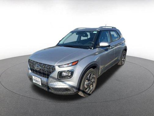 Shimmering Silver 2025 Hyundai VENUE SEL