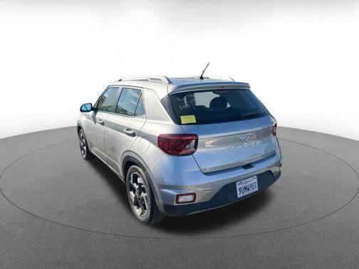 Shimmering Silver 2025 Hyundai VENUE SEL