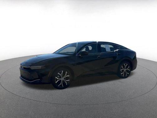 2025 Toyota Crown XLE