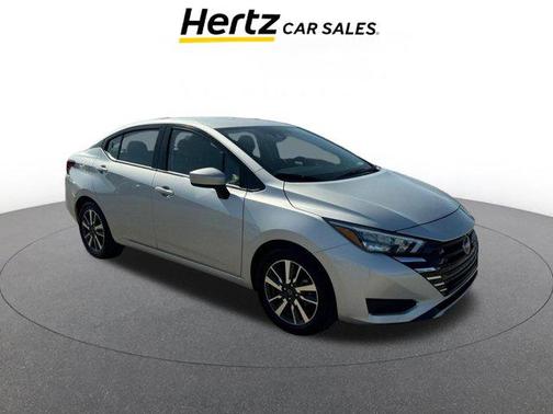 Brilliant Silver Metallic 2025 Nissan Versa 1.6 SV