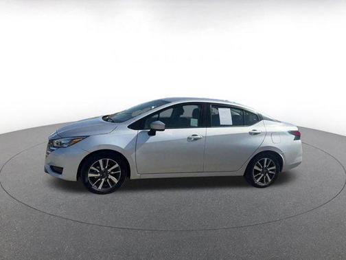 Brilliant Silver Metallic 2025 Nissan Versa 1.6 SV