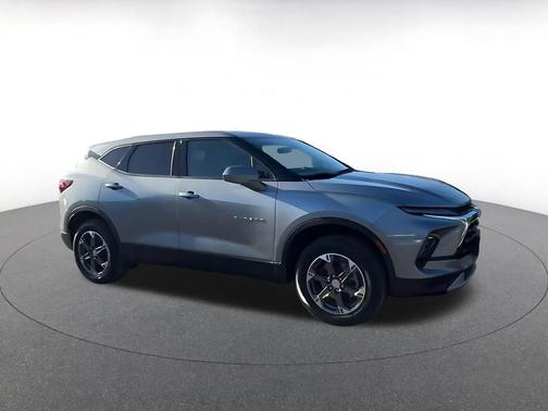 Sterling Gray Metallic 2025 Chevrolet Blazer 2LT