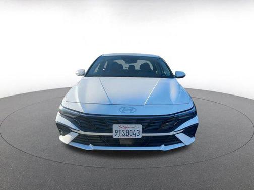 2025 Hyundai ELANTRA HEV Limited