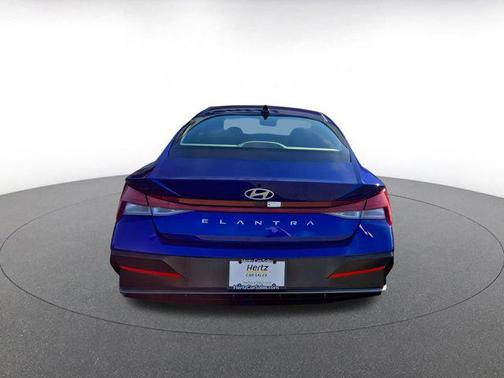 2025 Hyundai ELANTRA SEL