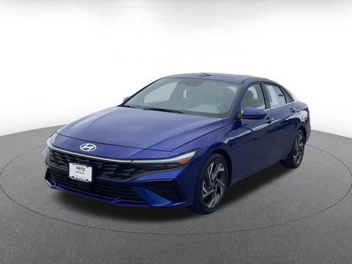 2025 Hyundai ELANTRA SEL