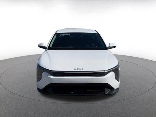 Snow White Pearl 2025 Kia K4 LXS