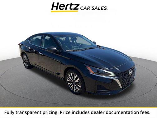 Super Black 2025 Nissan Altima SV FWD