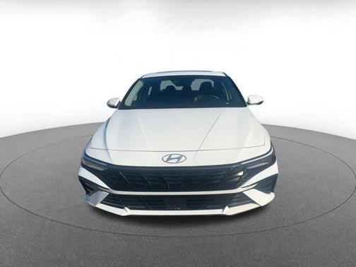 2025 Hyundai ELANTRA HEV Limited