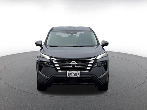 Gun Metallic 2025 Nissan Rogue SV