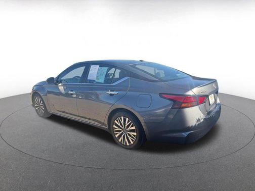 Gun Metallic 2024 Nissan Altima 2.5 SV