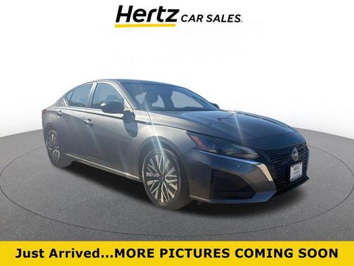 Gun Metallic 2024 Nissan Altima 2.5 SV