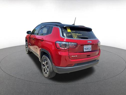 Red Hot Pearlcoat 2025 Jeep Compass Limited
