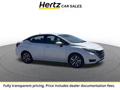 Aspen White Tricoat 2025 Nissan Versa 1.6 SV