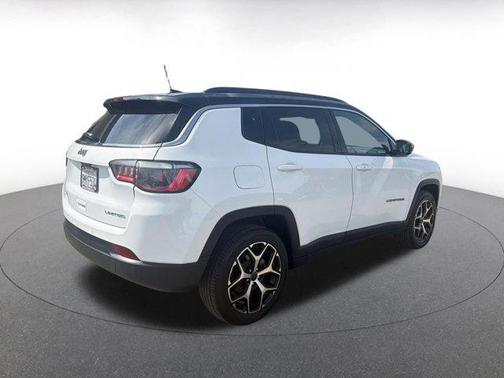 Bright White Clearcoat 2025 Jeep Compass Limited