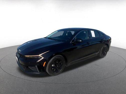 Aurora Black Pearl 2025 Kia K5 LXS