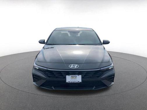 2025 Hyundai ELANTRA SEL