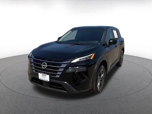 Super Black 2025 Nissan Rogue SV