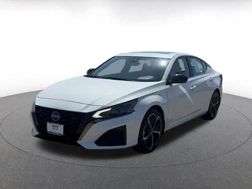 2024 Nissan Altima SR FWD