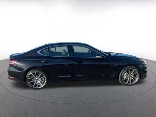 2025 Genesis G70 2.5T RWD