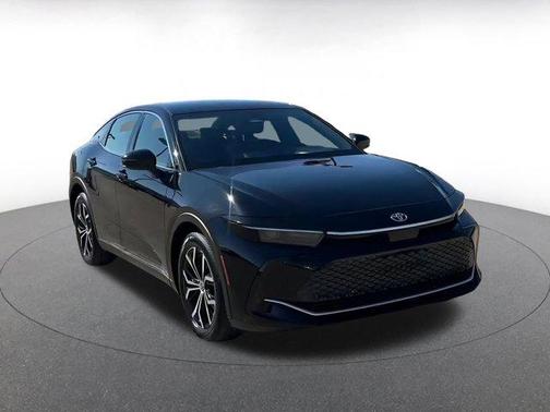 2025 Toyota Crown XLE