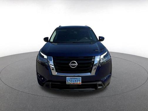 2025 Nissan Pathfinder SV 4WD