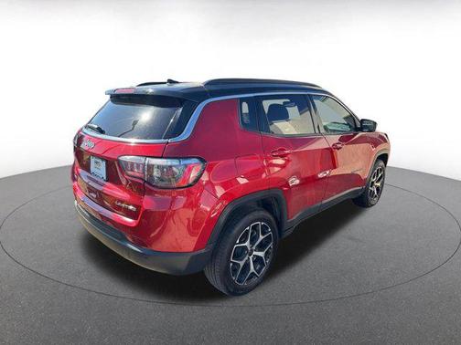 Red Hot Pearlcoat 2025 Jeep Compass Limited
