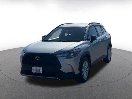 2025 Toyota Corolla Cross LE