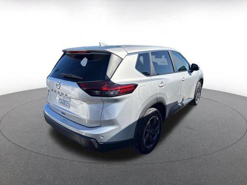 Brilliant Silver Metallic 2025 Nissan Rogue SV