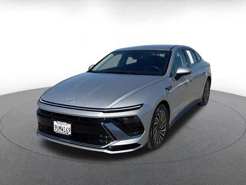 2025 Hyundai SONATA Hybrid SE