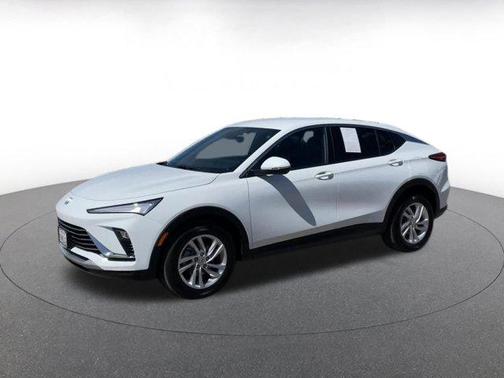 Summit White 2025 Buick Envista Preferred FWD